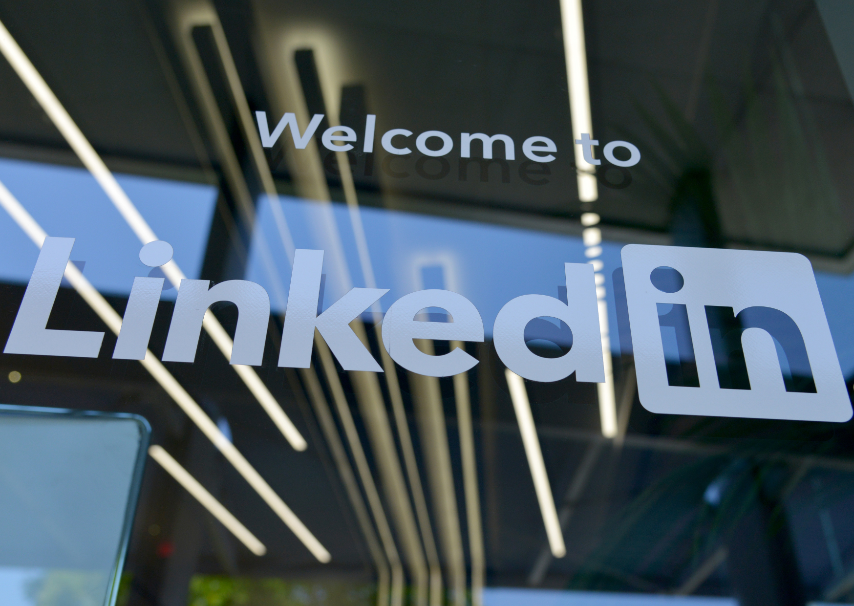 LinkedIn Personal Branding: Starting From Scratch