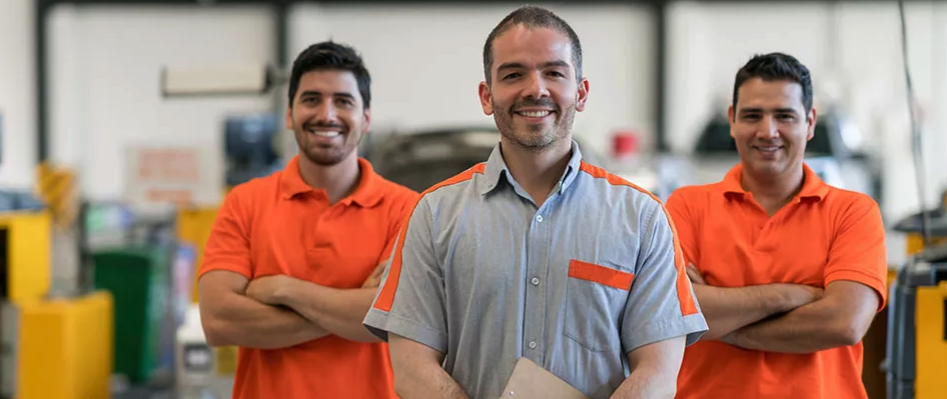 What are the job responsibilities of A Service Centre/workshop manager?