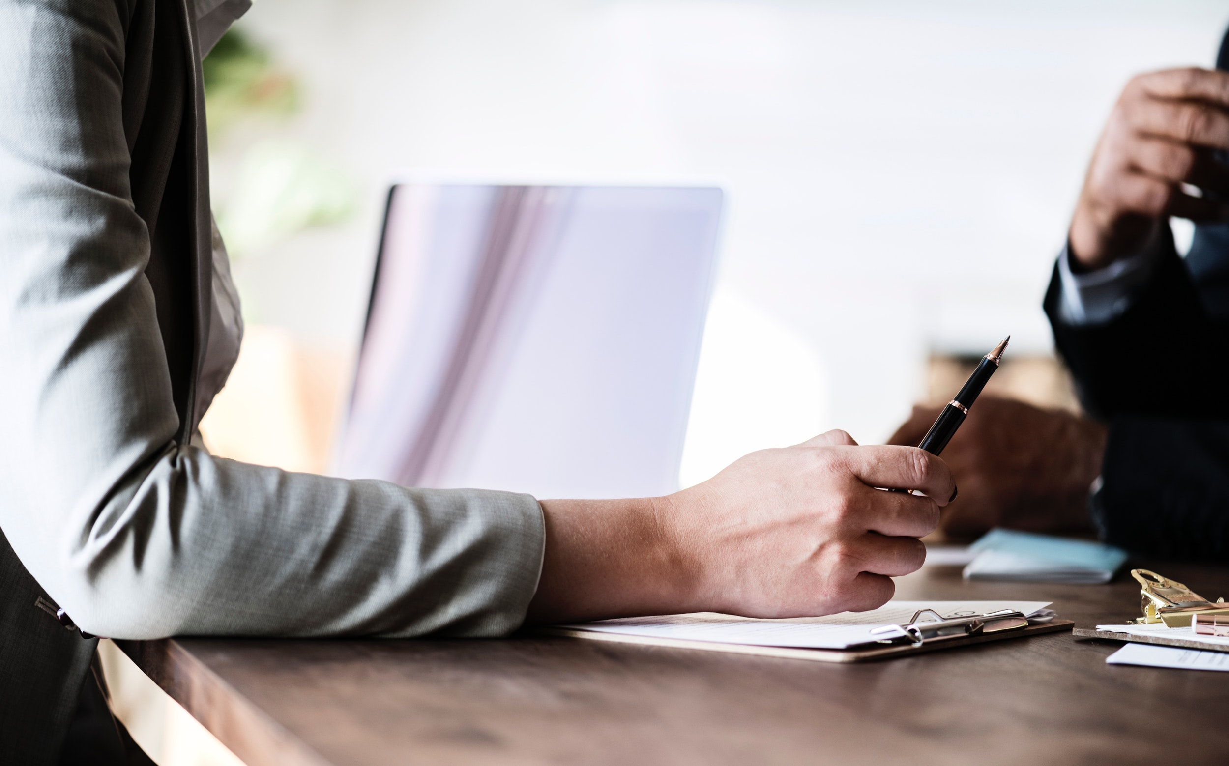 How to Decide Between Multiple Job Offers?
