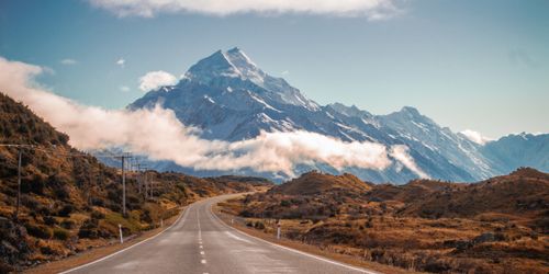 New Zealand landscape of road and mountains