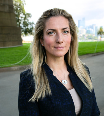 Oxana Rozova, Financial Controller